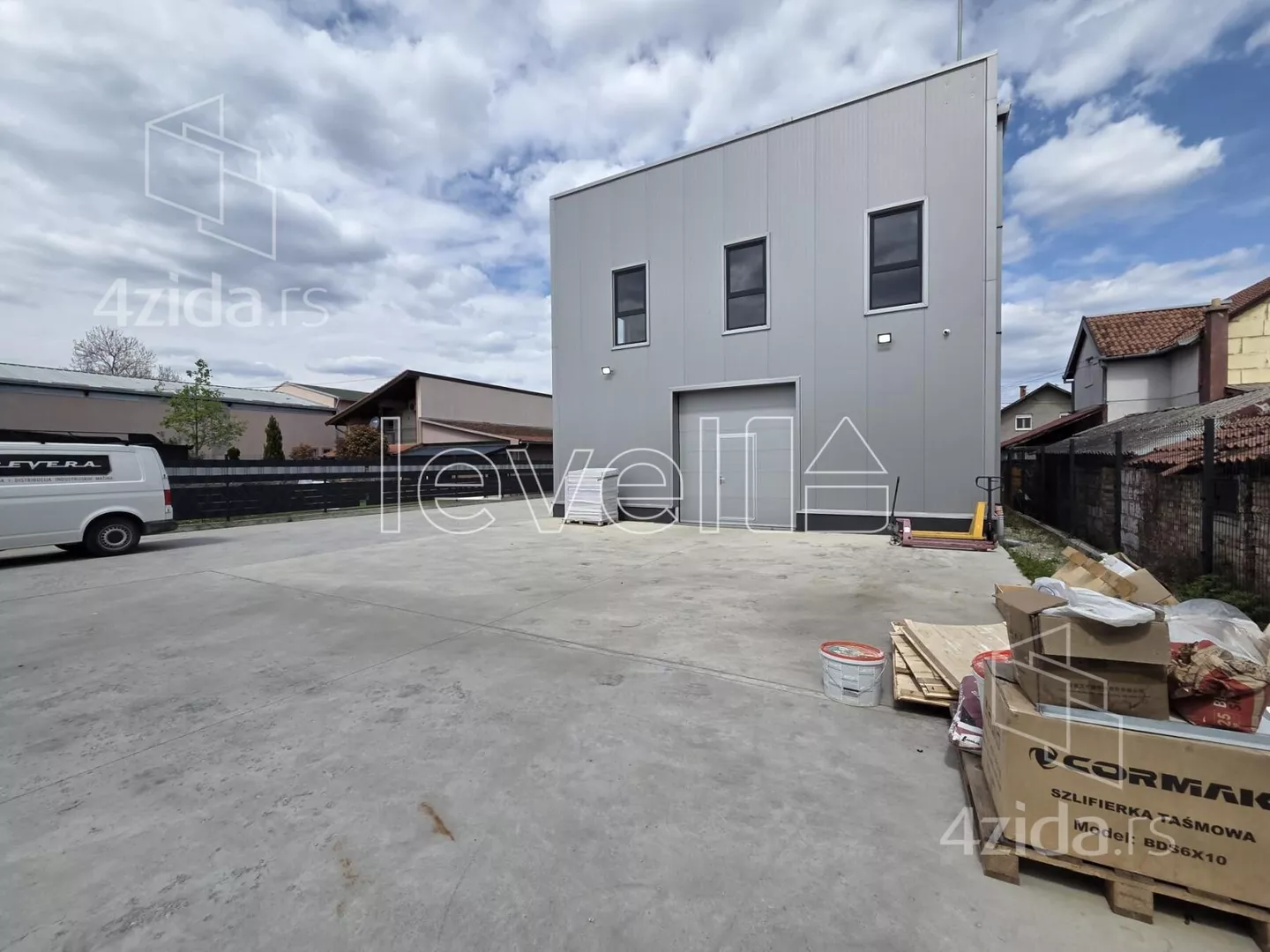 Poslovni prostor | 4zida