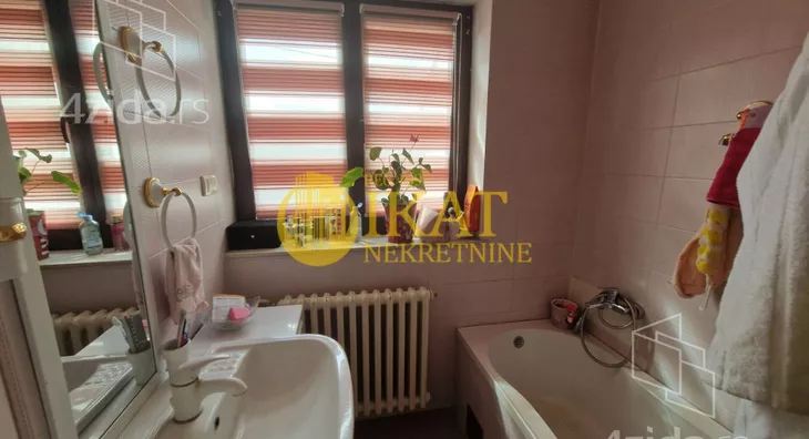 4-etažna kuća | 4zida