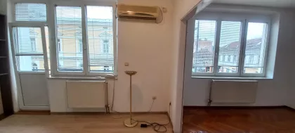 Karađorđeva | 4zida.rs