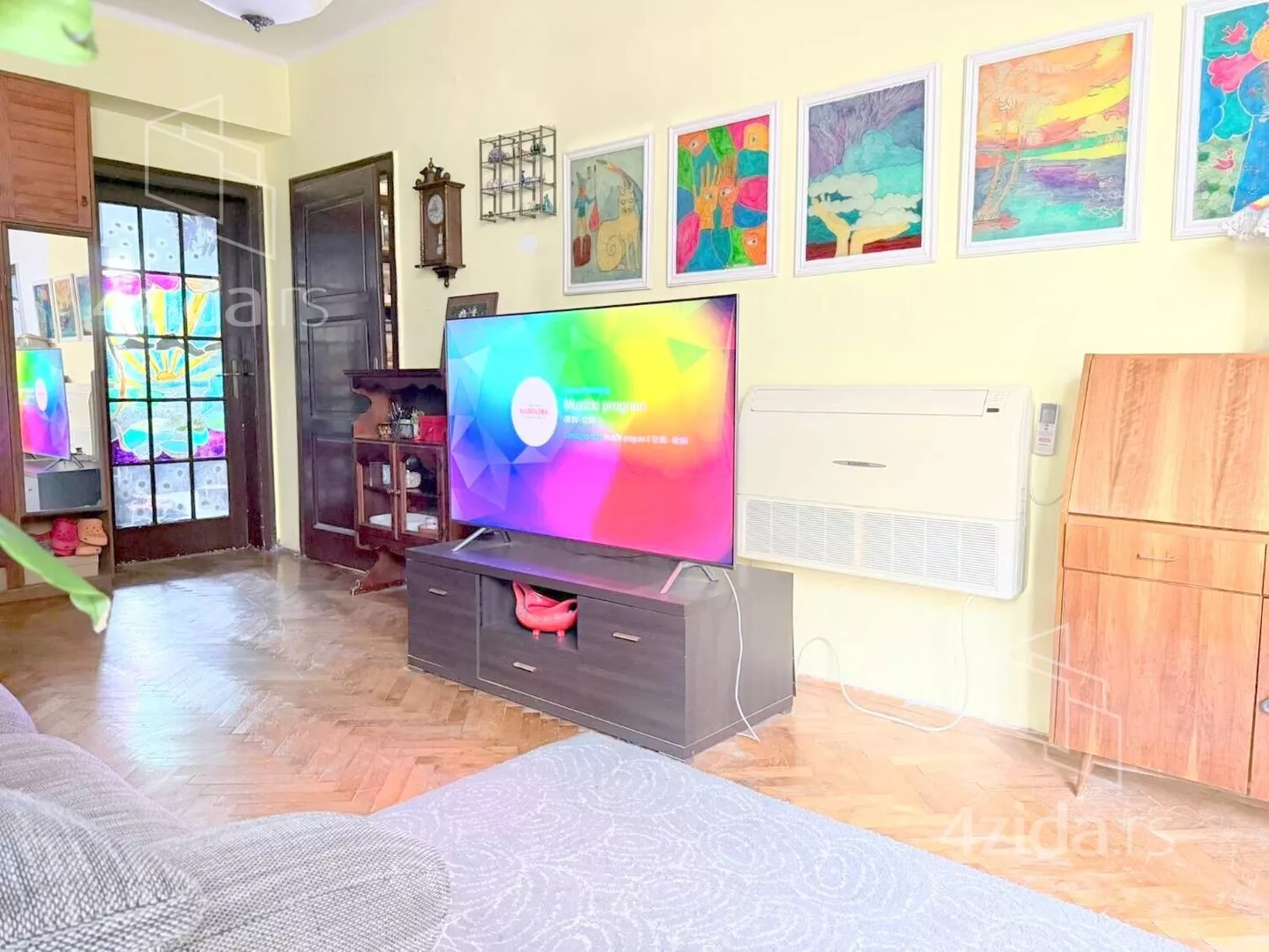 Četvoroiposoban stan | 4zida