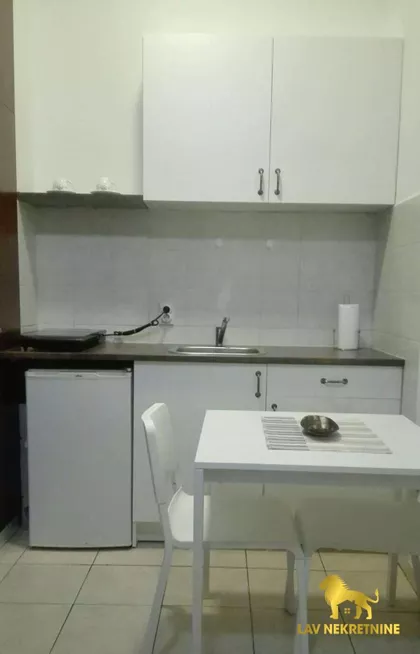 RADNIČKA | 4zida.rs
