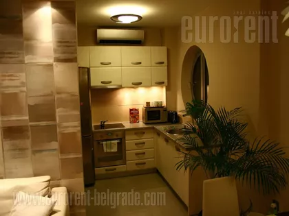 SABORNA CRKVA | 4zida.rs