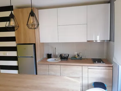 Prvomajska | 4zida.rs