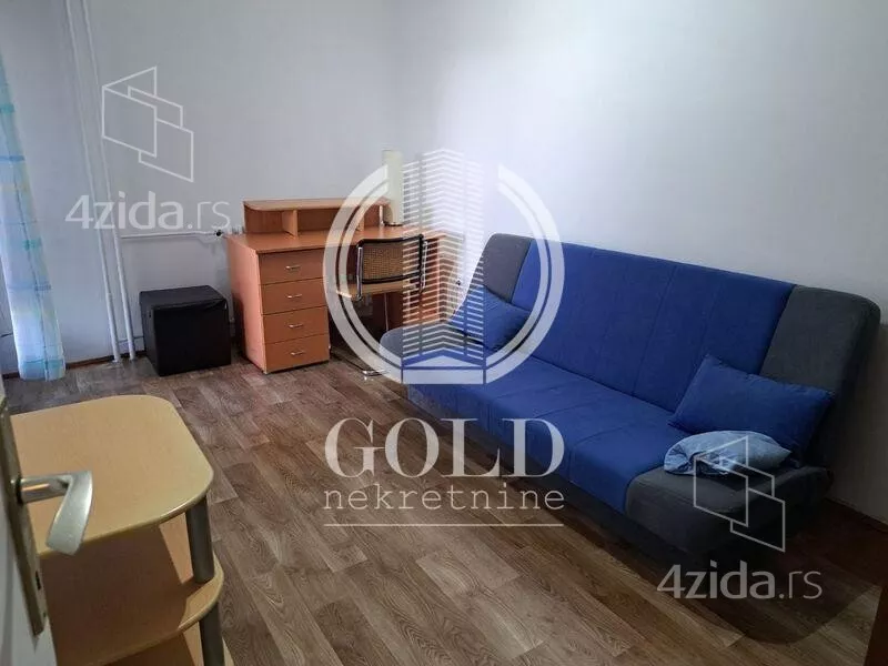 Četvoroiposoban stan | 4zida