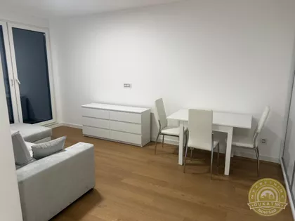 Heroja Pinkija | 4zida.rs