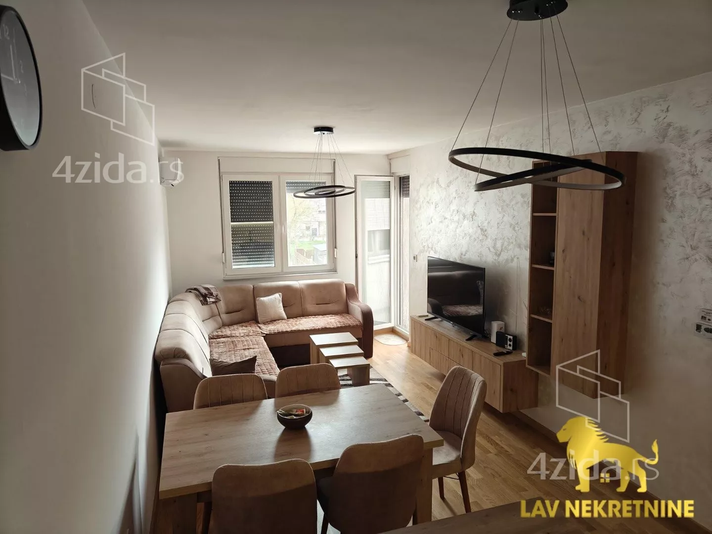 Dvoiposoban stan | 4zida