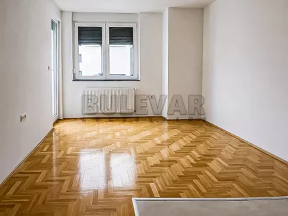 Cara Dušana | 4zida.rs