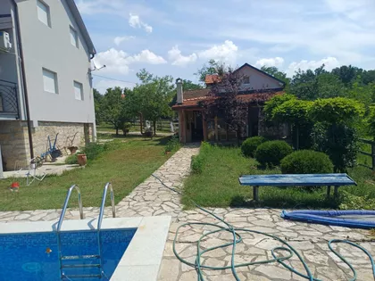 Lipovica | 4zida.rs