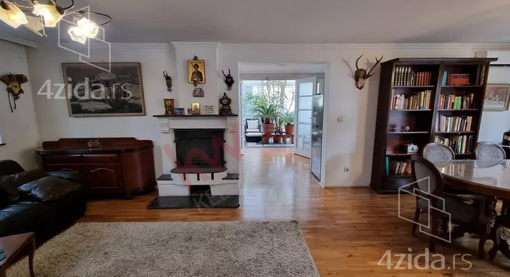 3-etažna kuća | 4zida