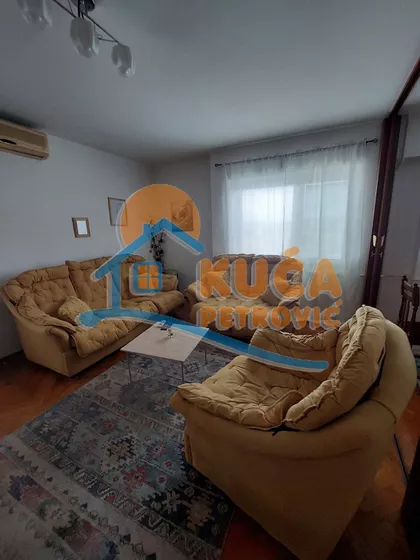 Prvomajska | 4zida.rs