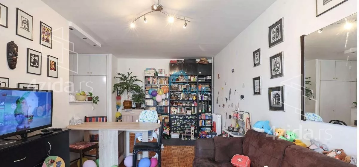 Dvoiposoban stan | 4zida