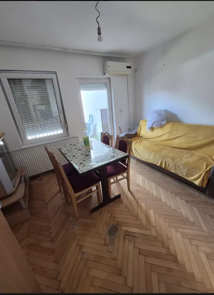 Jakšino igralište | 4zida.rs