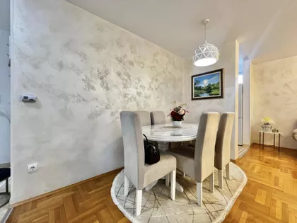 Milana Rakića | 4zida.rs