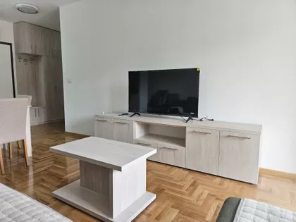 Radomira Markovića 18 | 4zida.rs
