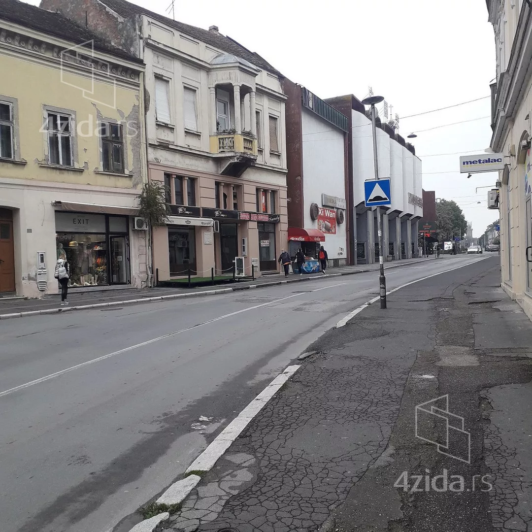 Lokal | 4zida