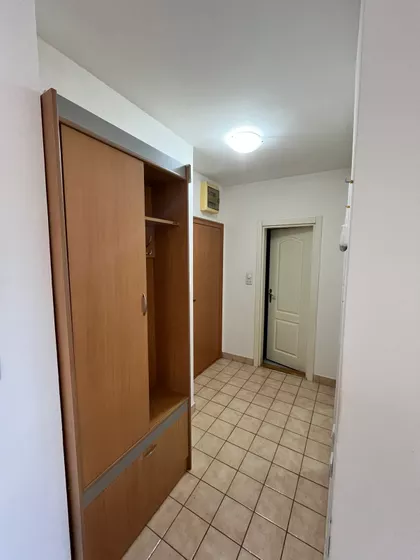 7. Jula 12 | 4zida.rs