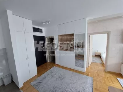 Cara Dusana | 4zida.rs