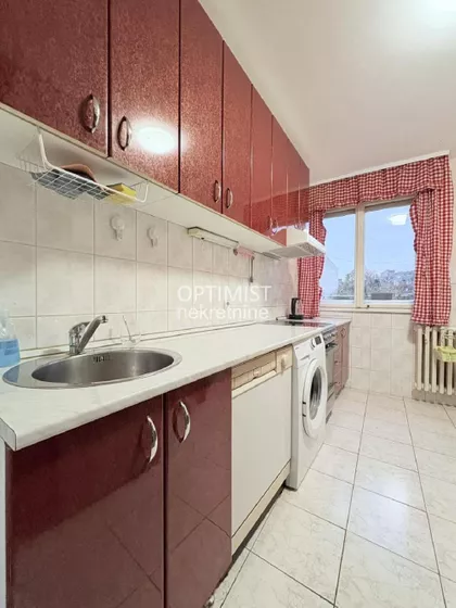 Karađorđev Trg | 4zida.rs