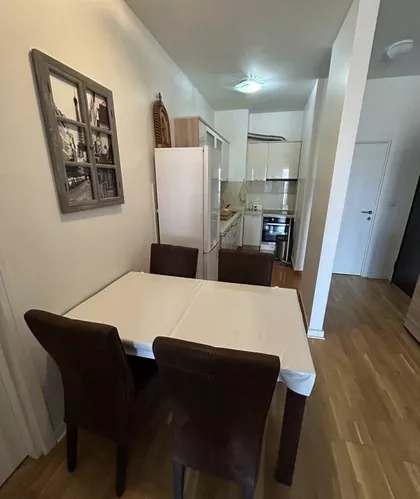 Vojvode Micka Krstića bb | 4zida.rs