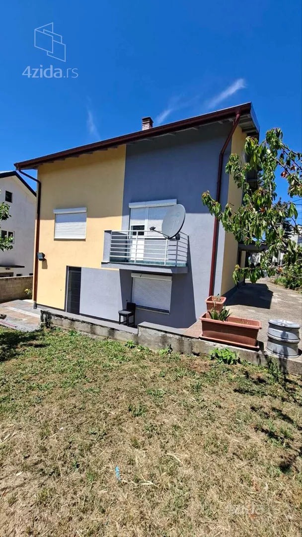 3-etažna kuća | 4zida