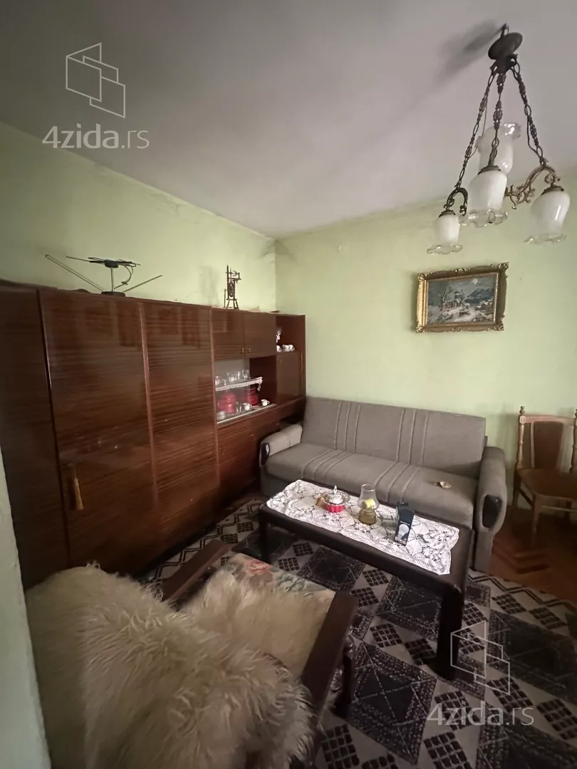 3-etažna kuća | 4zida