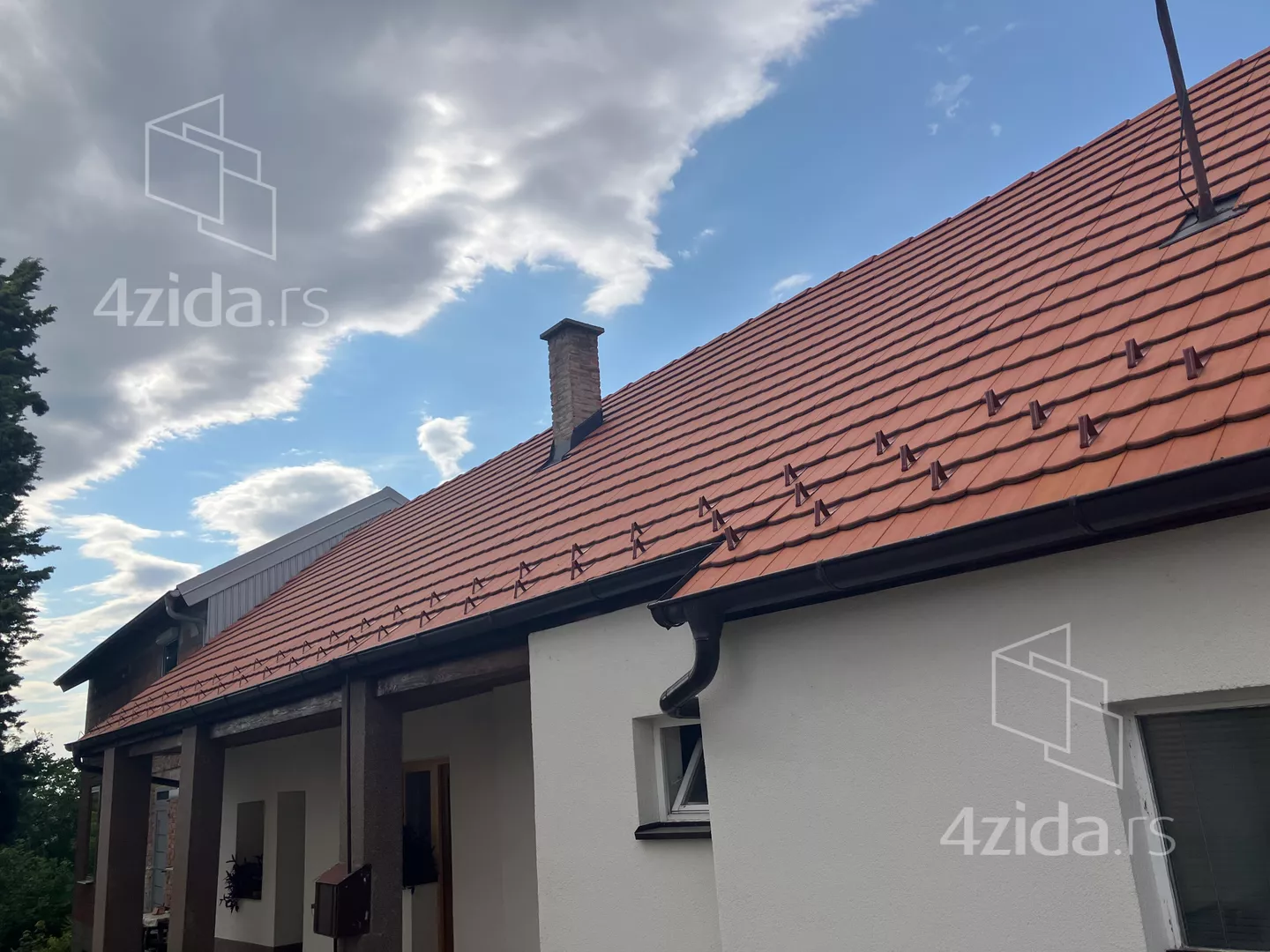 Lokal | 4zida