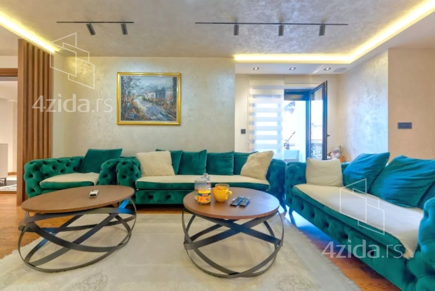 Šestosoban stan | 4zida