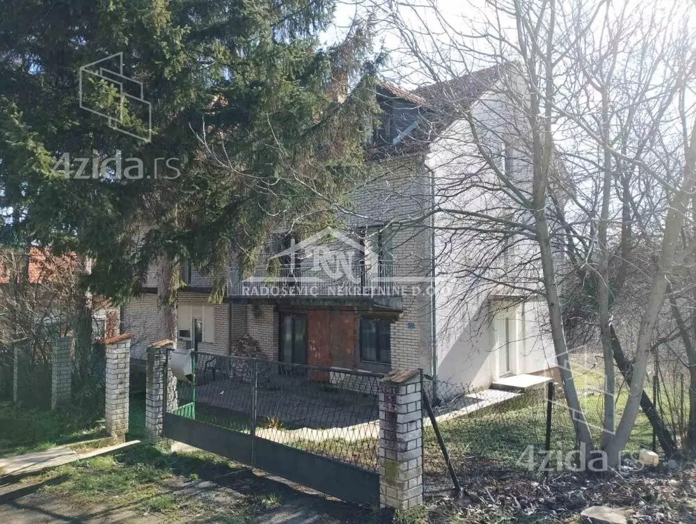 3-etažna kuća | 4zida