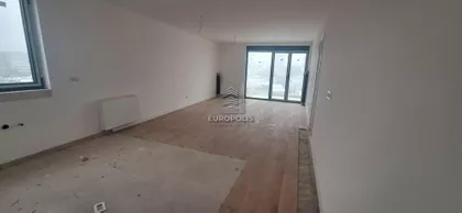 Autokomanda | 4zida.rs