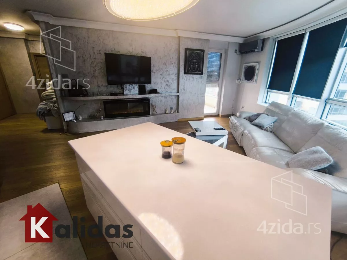 Troiposoban stan | 4zida