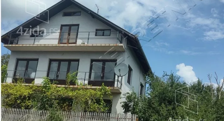 Kuća | 4zida