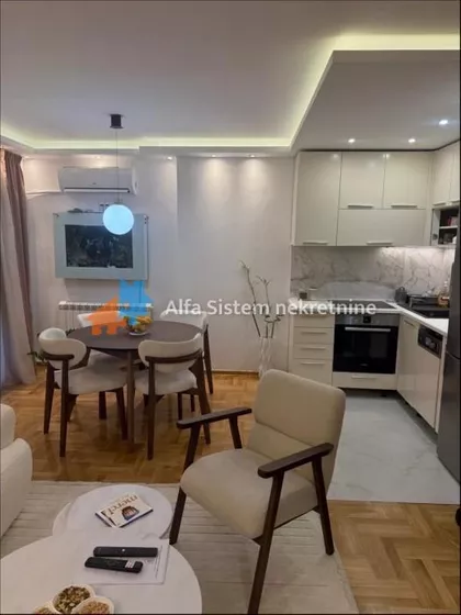 Krunski Venac | 4zida.rs