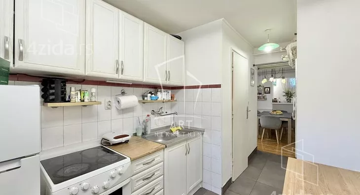 Petosoban stan | 4zida