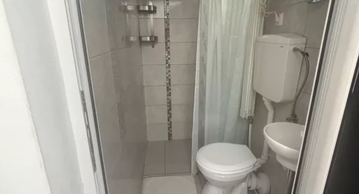 Poslovna zgrada | 4zida