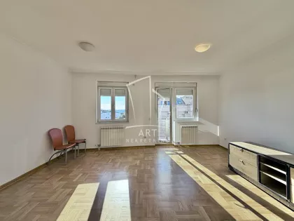 Maksima Gorkog | 4zida.rs
