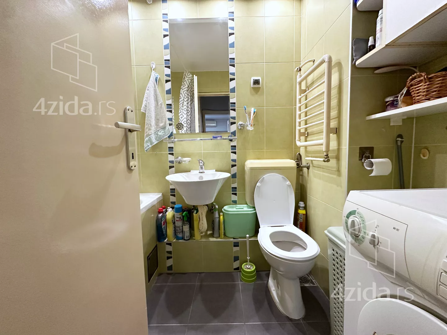 Četvorosoban stan | 4zida