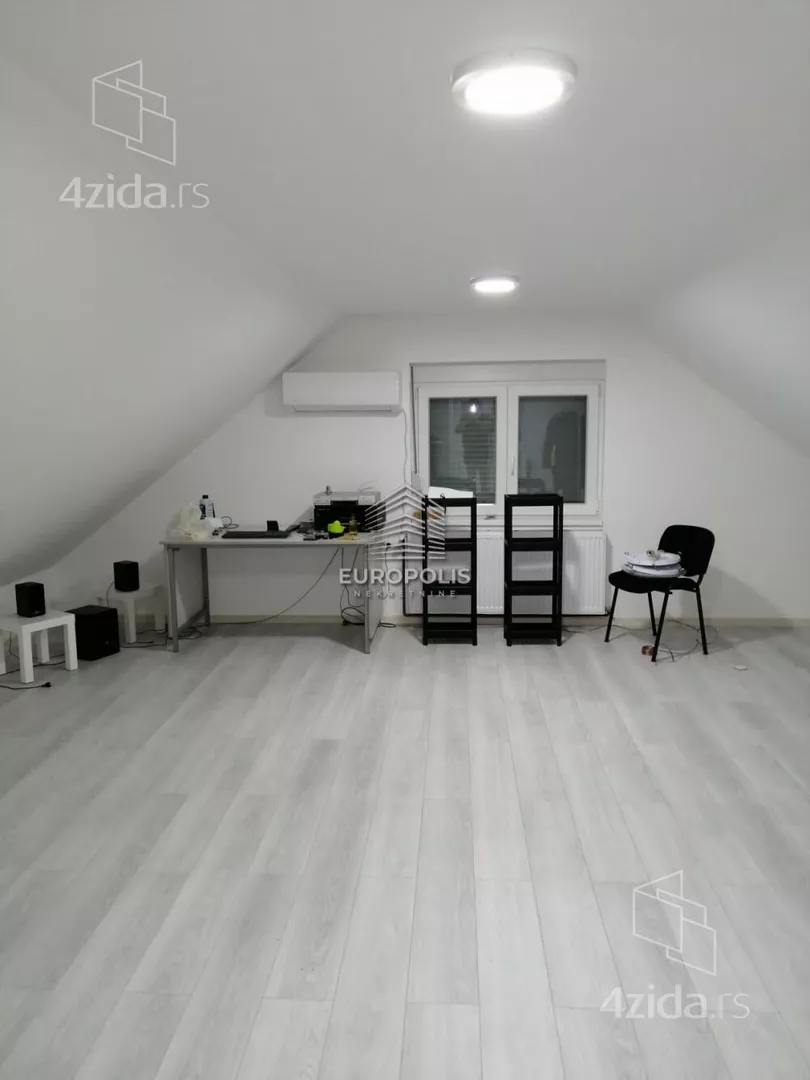 3-etažna kuća | 4zida