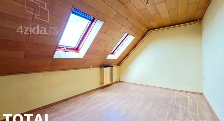 Petosoban stan | 4zida