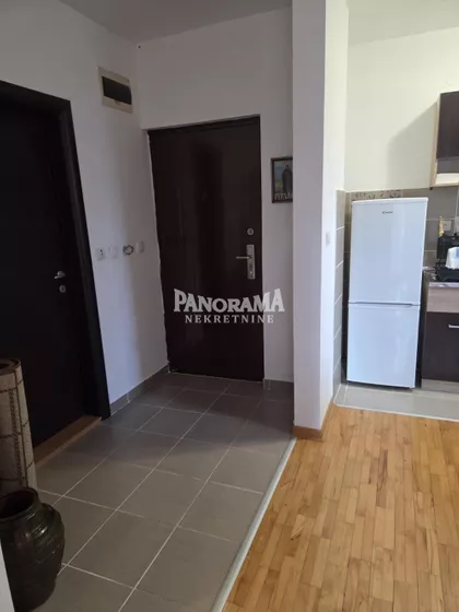 Sretena Mladenovića Mike | 4zida.rs
