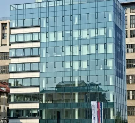 Poslovna zgrada | 4zida