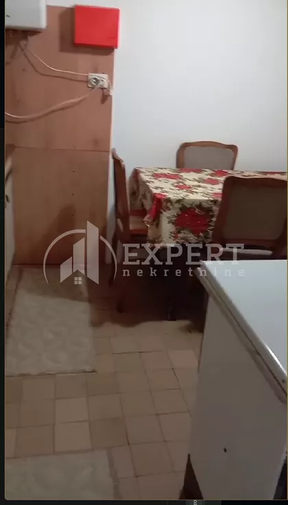 Pasi poljana | 4zida.rs