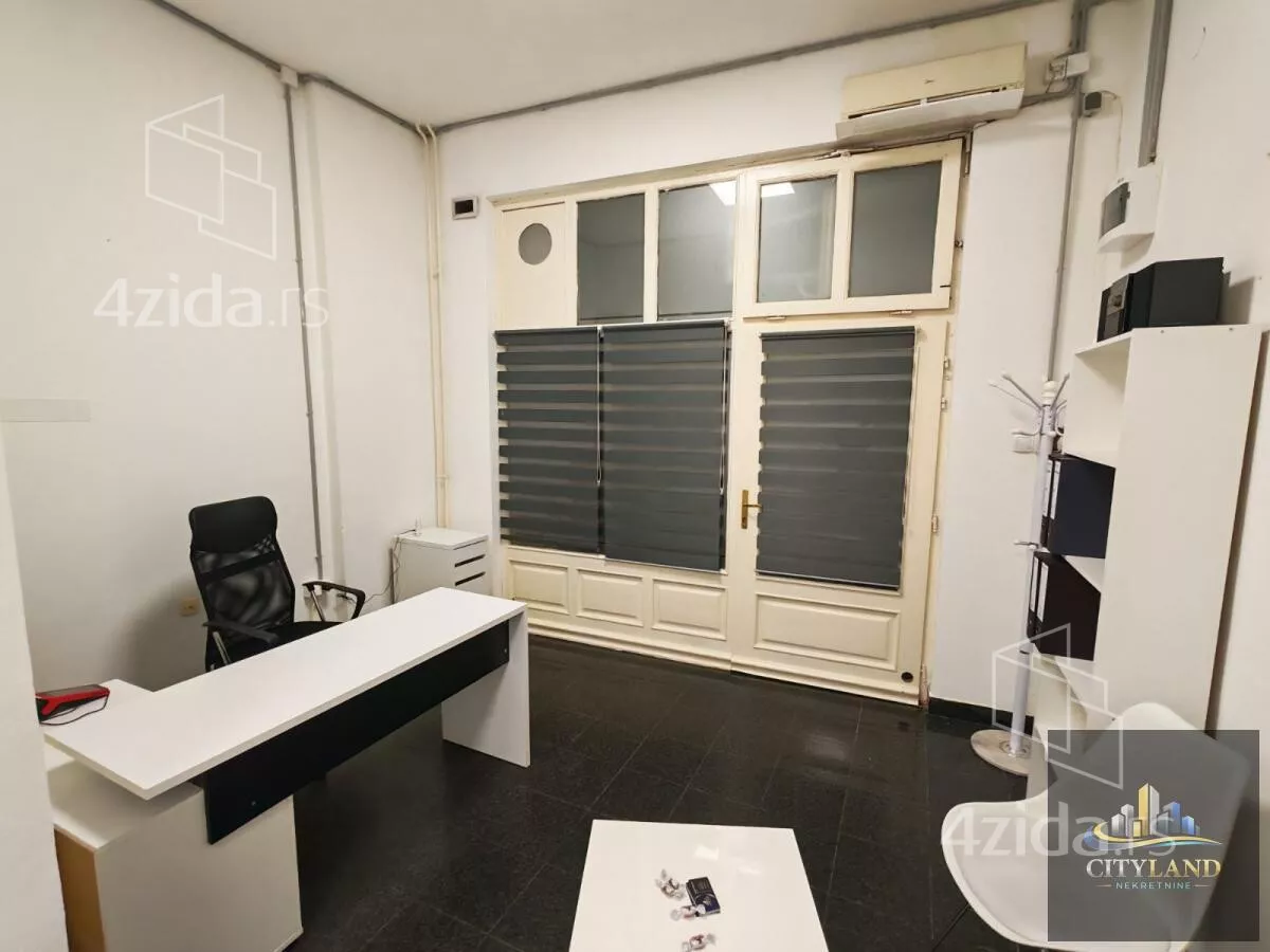 Lokal | 4zida