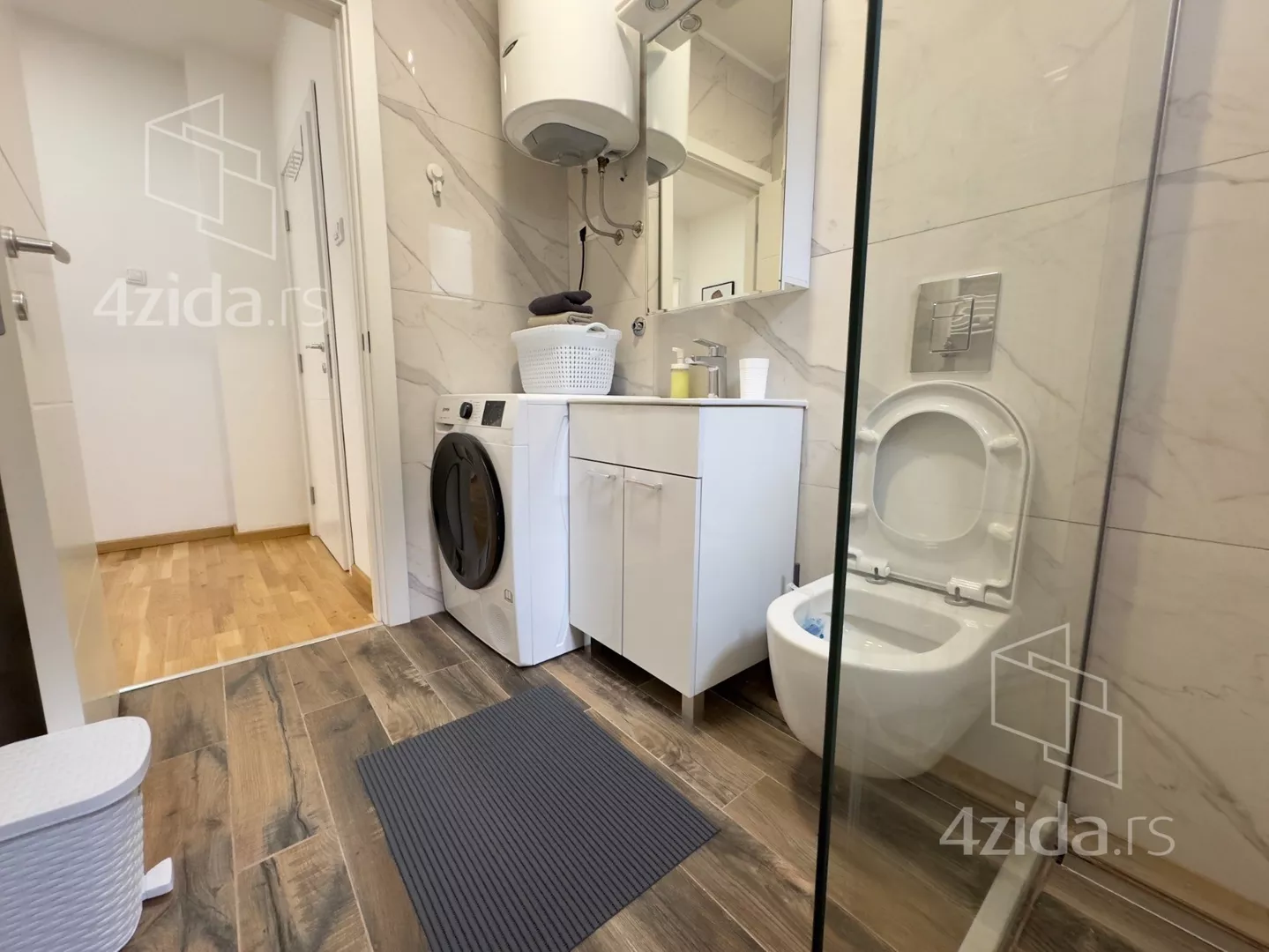 Troiposoban stan | 4zida