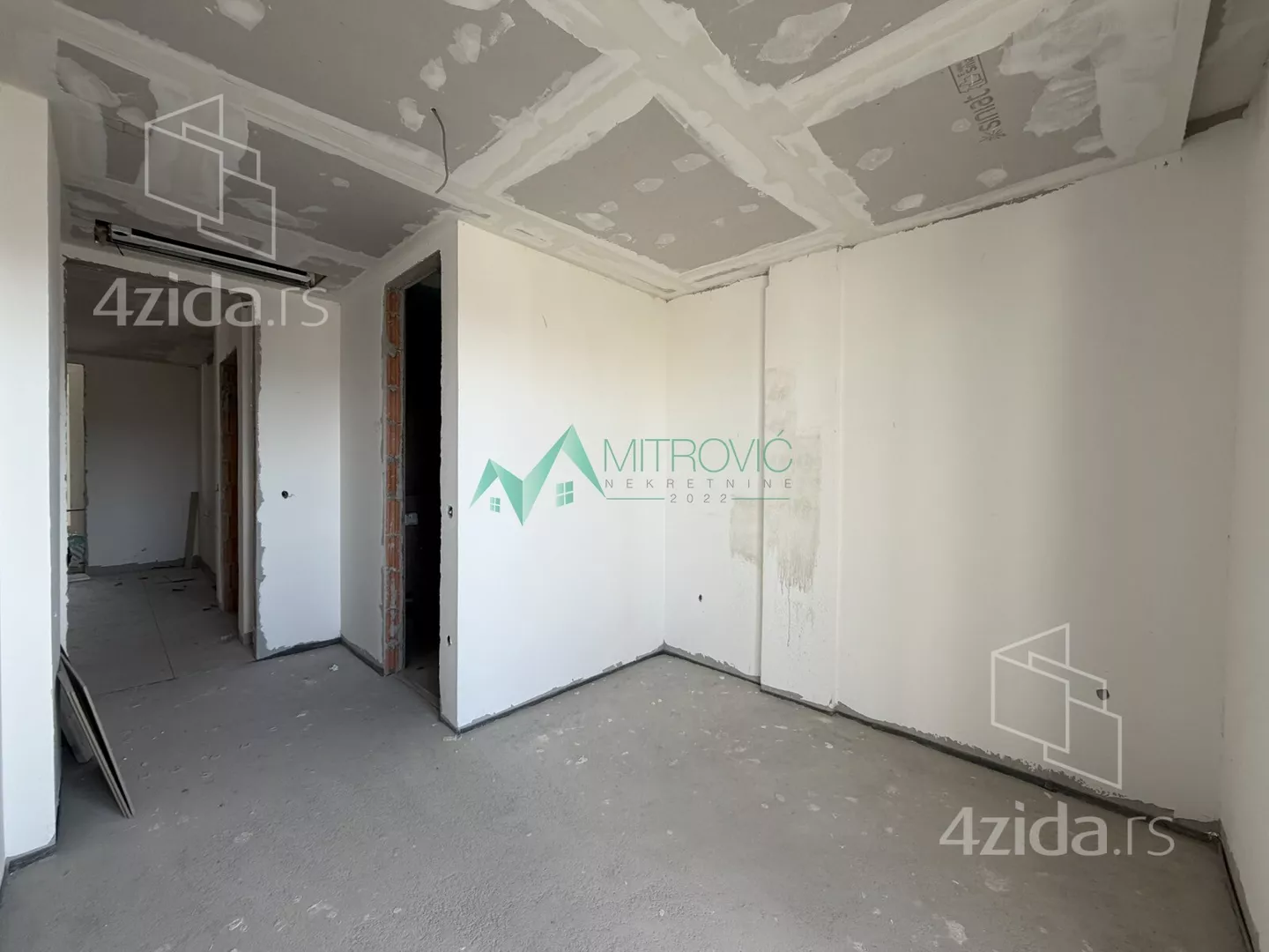 Petosoban stan | 4zida