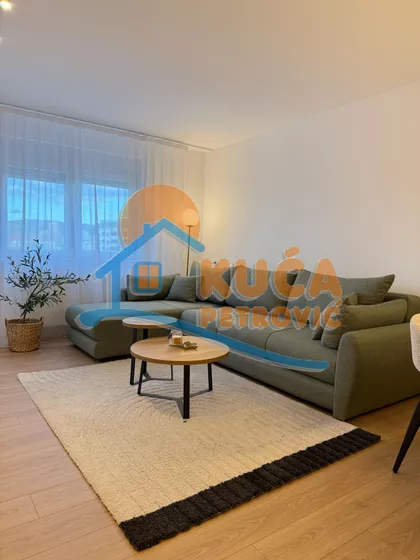 Cara Dušana | 4zida.rs