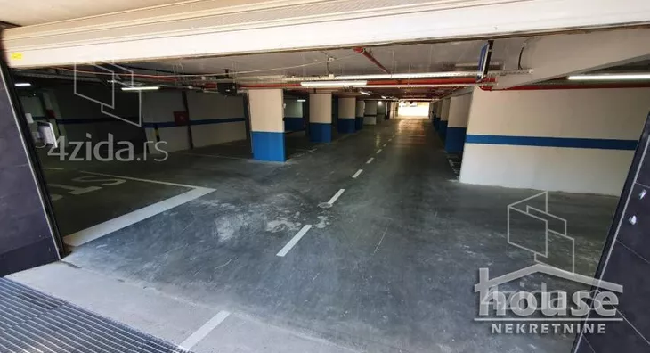 Garaža | 4zida