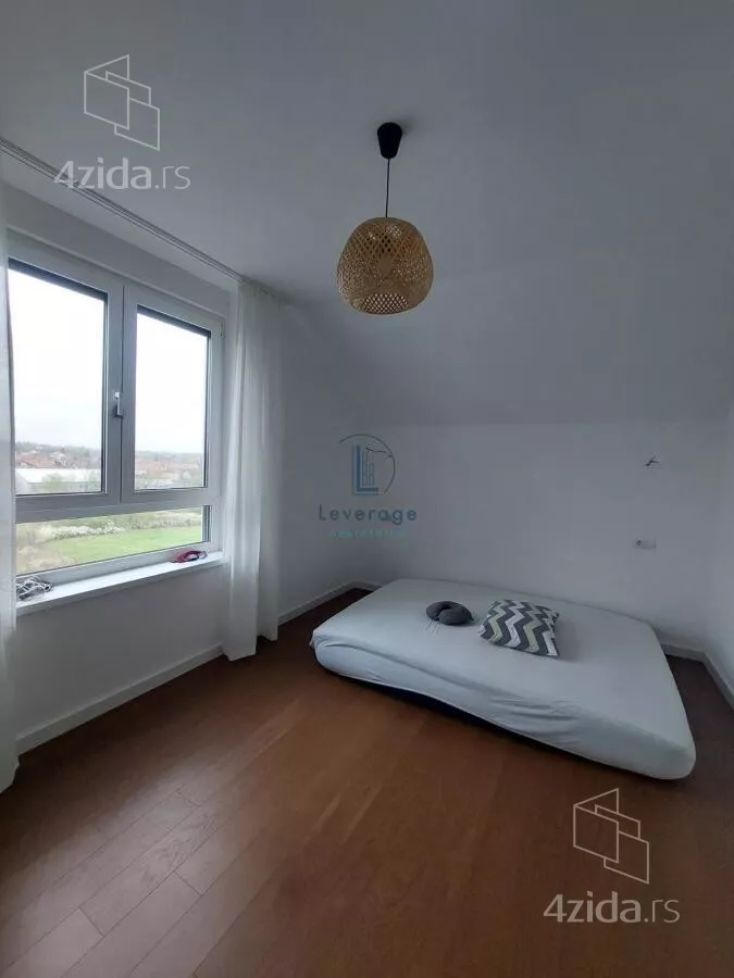 Četvoroiposoban stan | 4zida