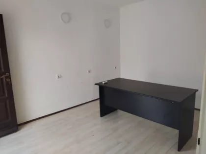 Paunova 12B | 4zida.rs