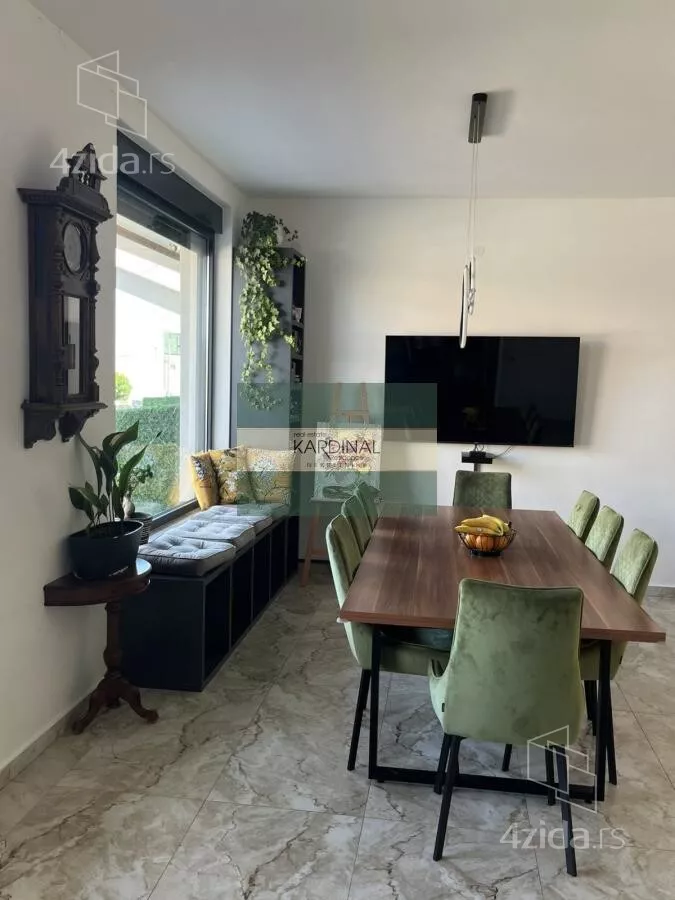 Petosoban stan | 4zida