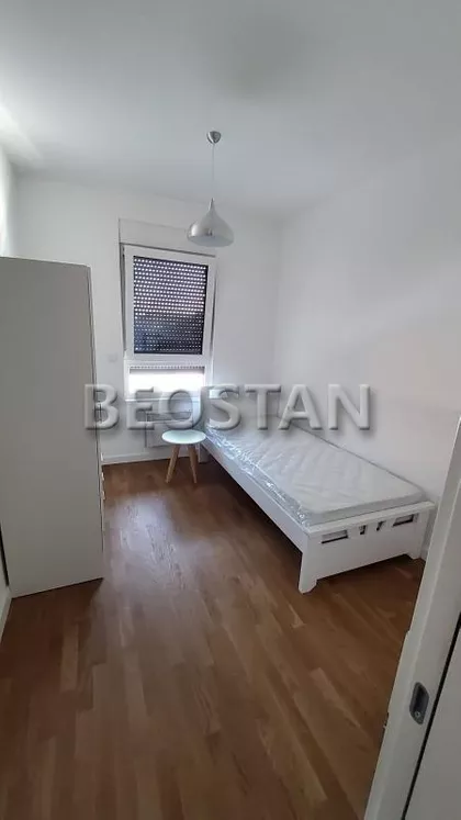 Vojvođanska | 4zida.rs